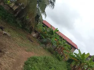 6bdrm House in Tuba Road, Ga South Municipal for sale