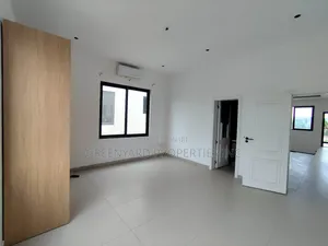 4bdrm House in School Junction, Ashaley Botwe for sale