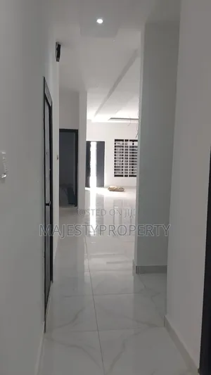 3bdrm Townhouse/Terrace in Batsona, Spintex for sale
