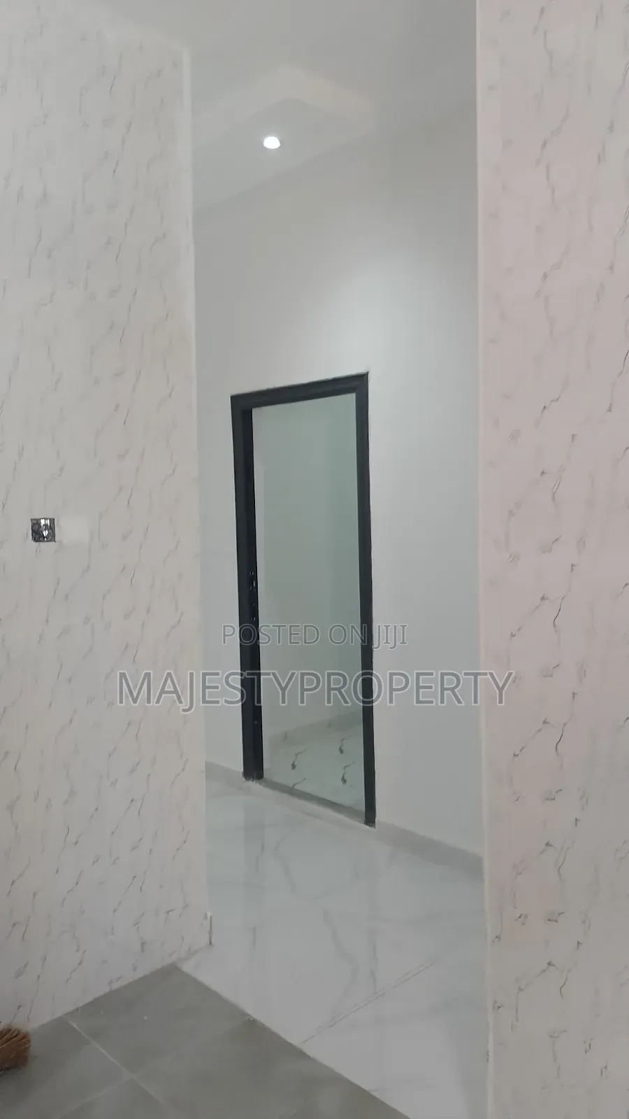 3bdrm Townhouse/Terrace in Batsona, Spintex for sale