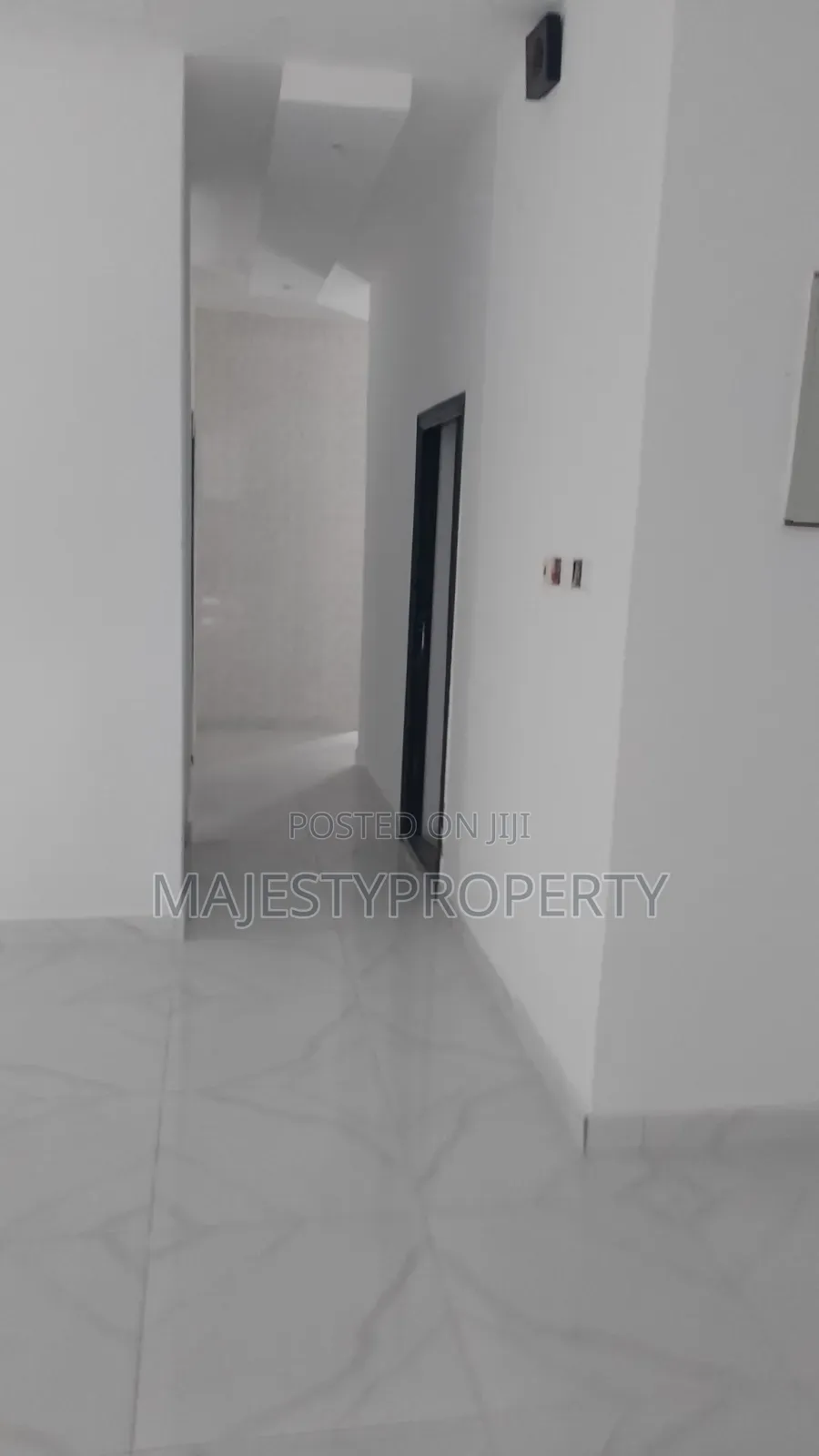 3bdrm Townhouse/Terrace in Batsona, Spintex for sale