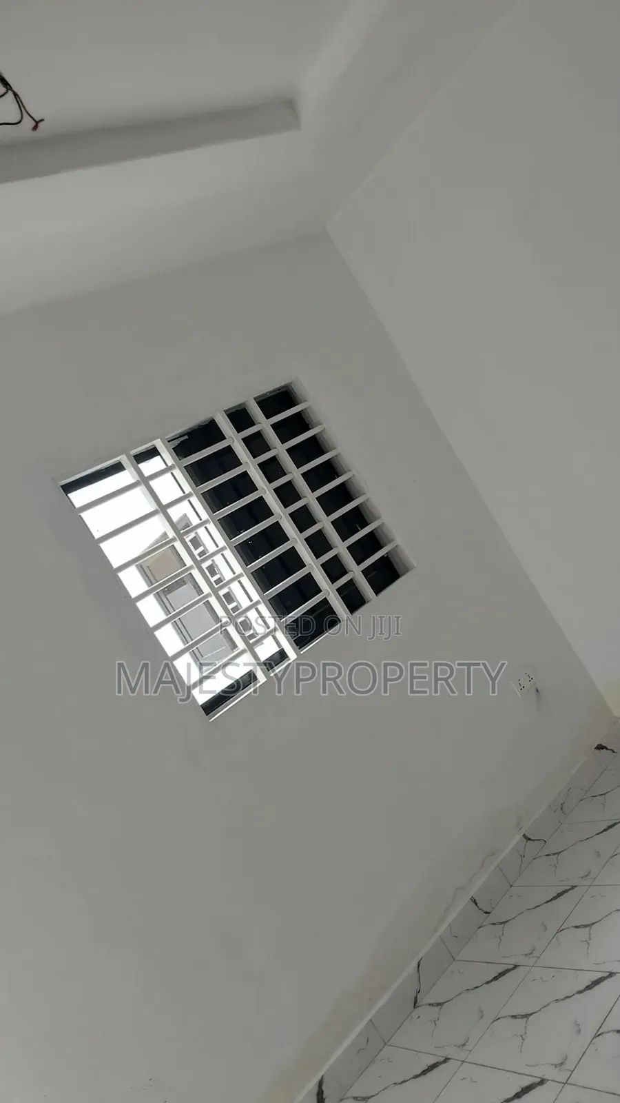 3bdrm Townhouse/Terrace in Batsona, Spintex for sale