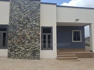 3bdrm House in B2 Properties Agency, Kumasi Metropolitan for sale
