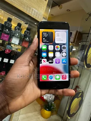Apple iPhone 7 32 GB Black