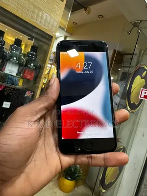 Apple iPhone 7 32 GB Black