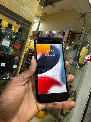 Apple iPhone 7 32 GB Black