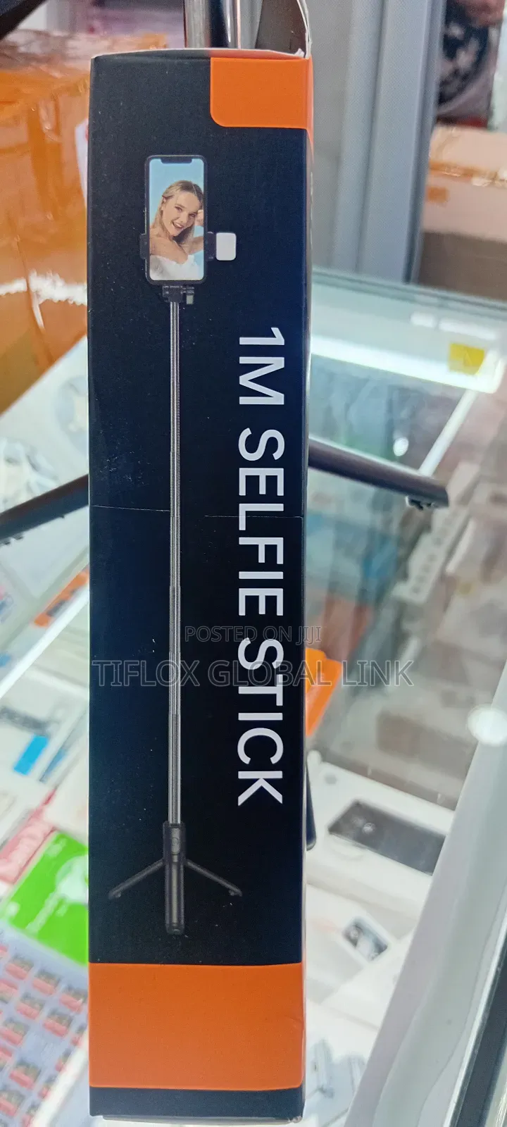 Selfy Stick With Light 1m(Uk)
