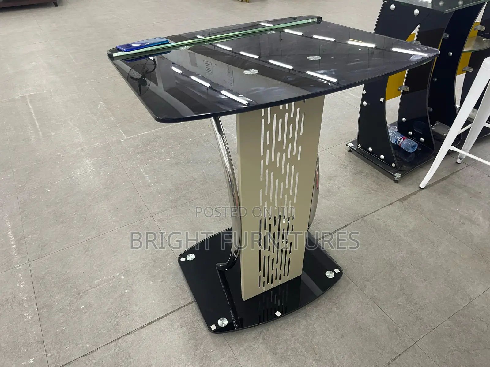 Pulpit/Glass Pulpit