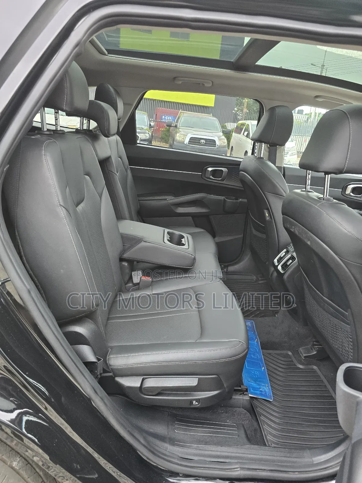Kia Sorento S 2022 Black