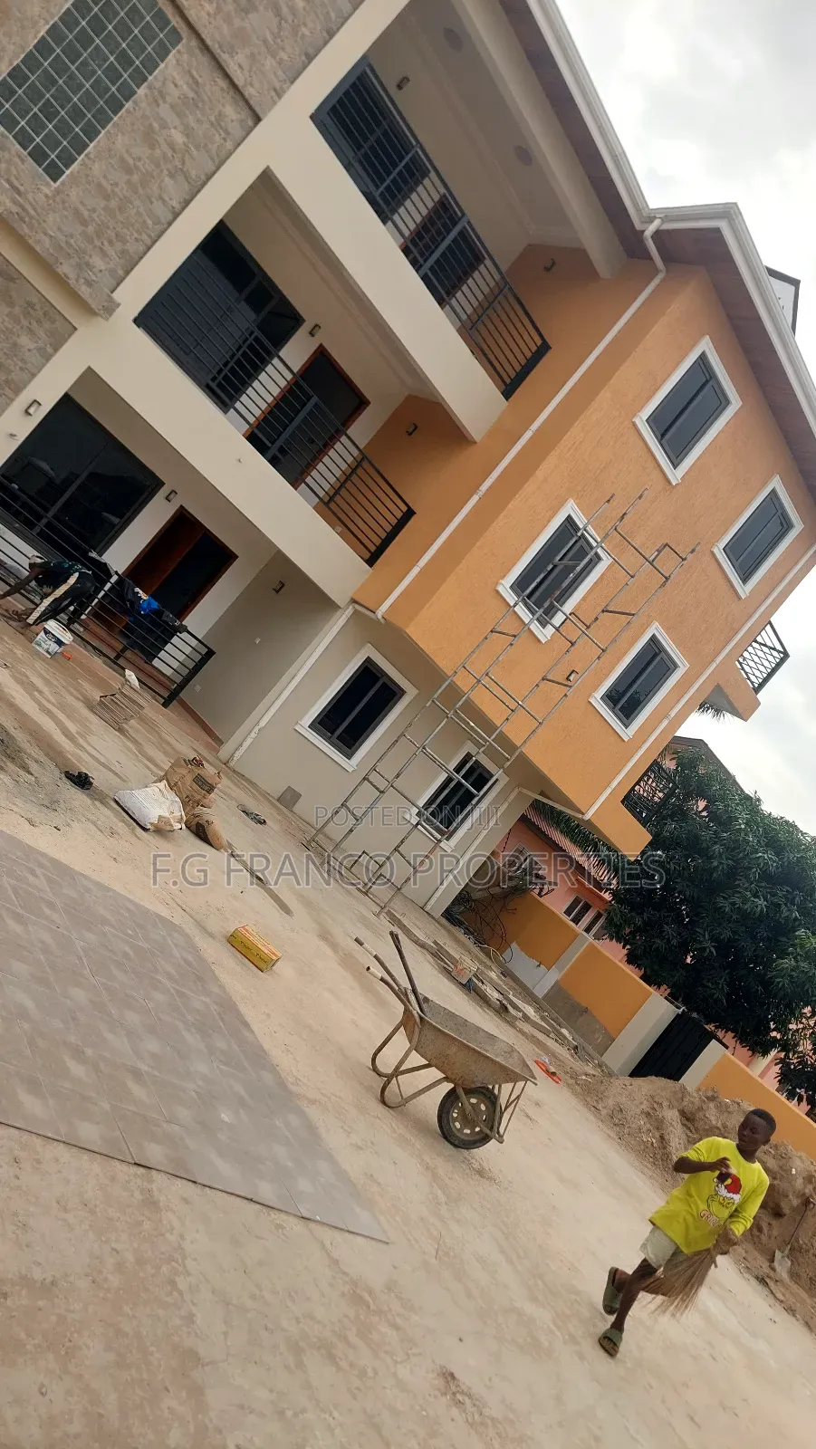 3bdrm Apartment in Kg.Franco Properties, Spintex for rent