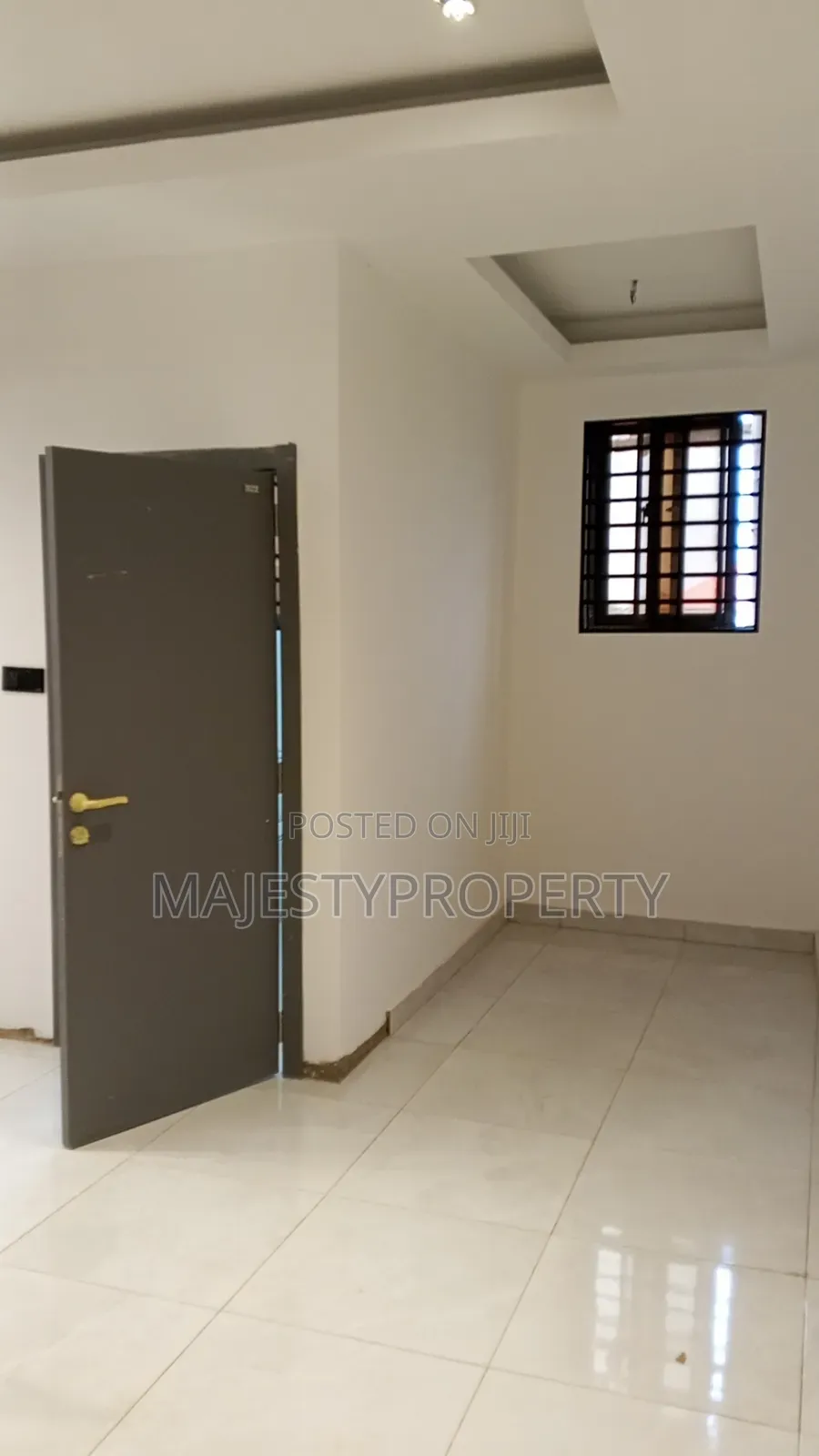 4bdrm Townhouse/Terrace in Ashaley Botwe, Adjiriganor for sale