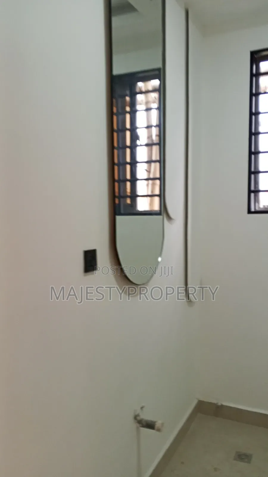 4bdrm Townhouse/Terrace in Ashaley Botwe, Adjiriganor for sale