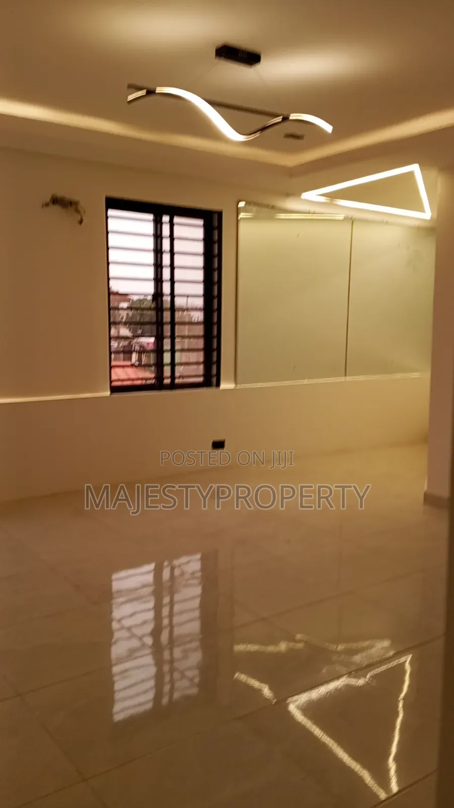 4bdrm Townhouse/Terrace in Ashaley Botwe, Adjiriganor for sale