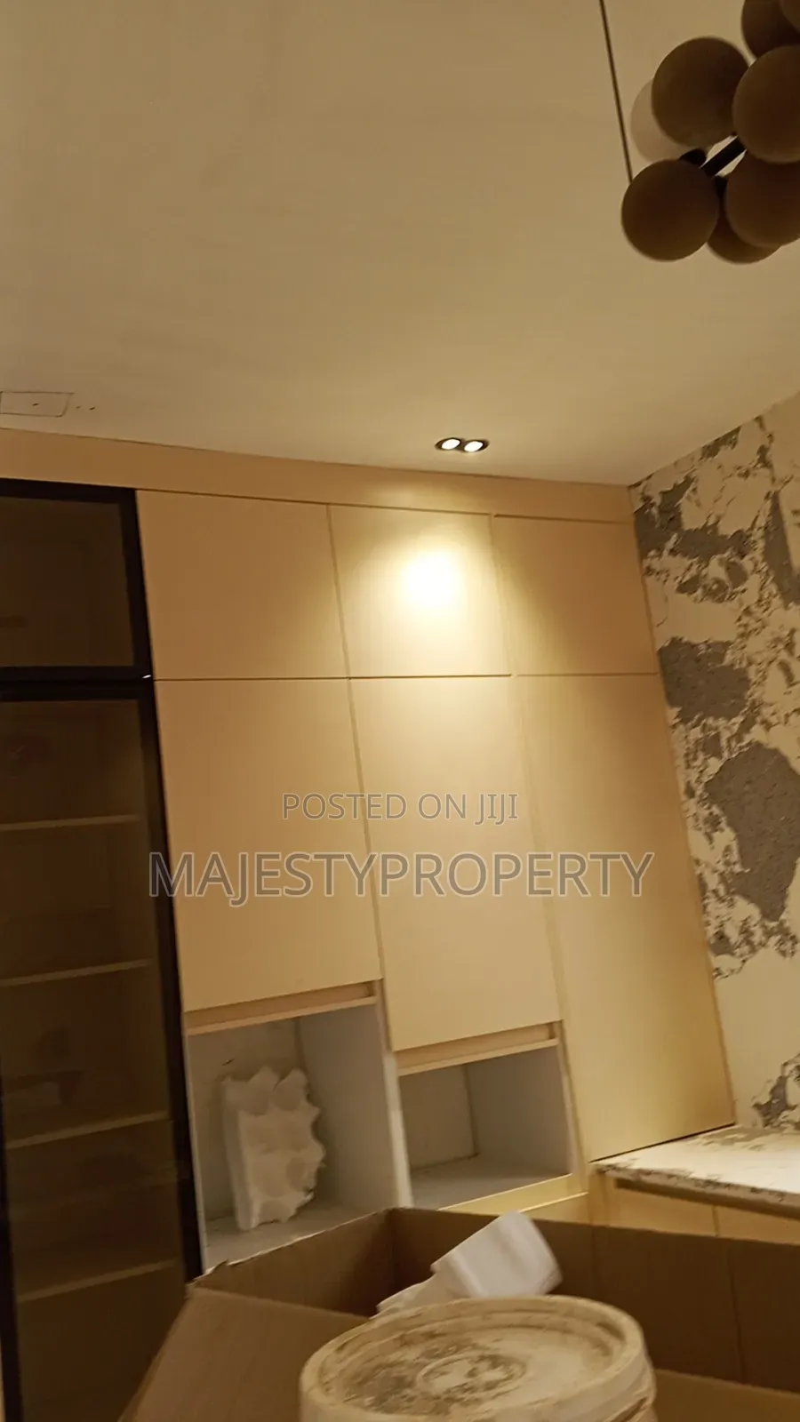 4bdrm Townhouse/Terrace in Ashaley Botwe, Adjiriganor for sale