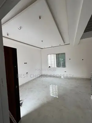 Newly Built Chamber N Hall Self Compound Lakeside Estate