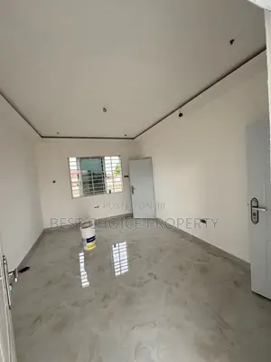 Newly Built Chamber N Hall Self Compound Lakeside Estate