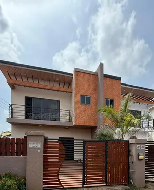 3bdrm House in East Legon for sale