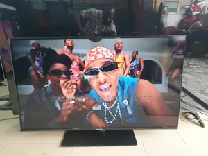 Android 43"Panasonic Uhd HDR Smart Satellite Tv