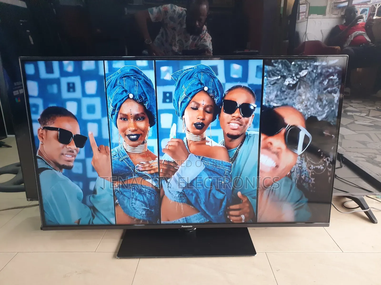 Android 43"Panasonic Uhd HDR Smart Satellite Tv
