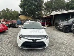 Toyota Corolla 2020 White