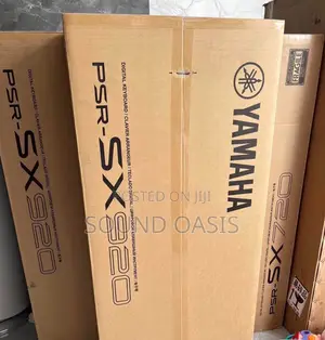 Yamaha PSR Sx-920 61-Key Arranger Keyboard