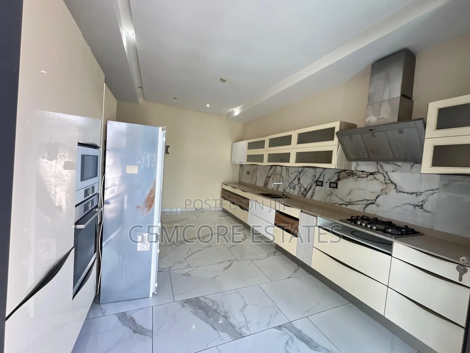 4bdrm House in East Legon for rent