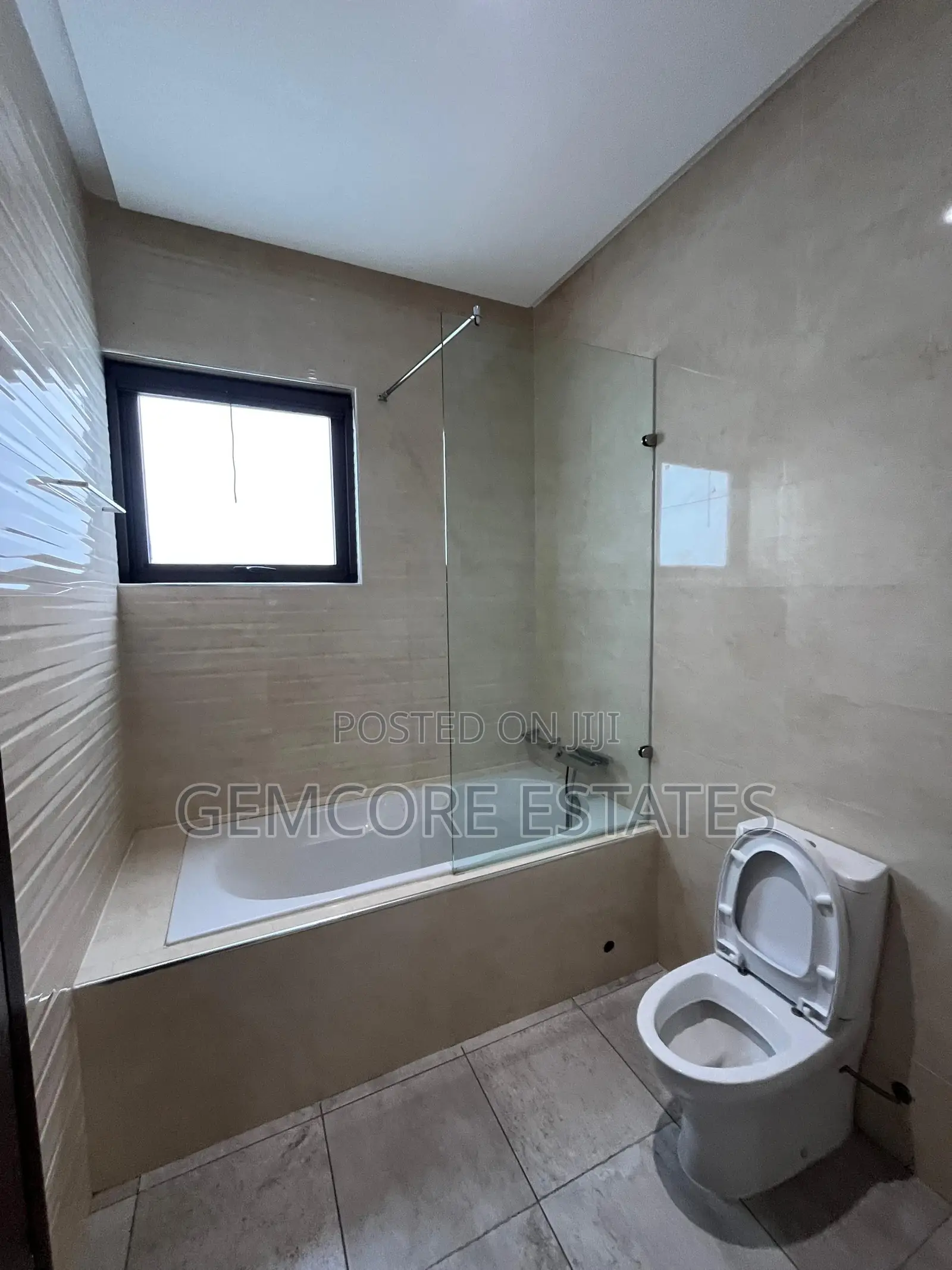 4bdrm House in East Legon for rent