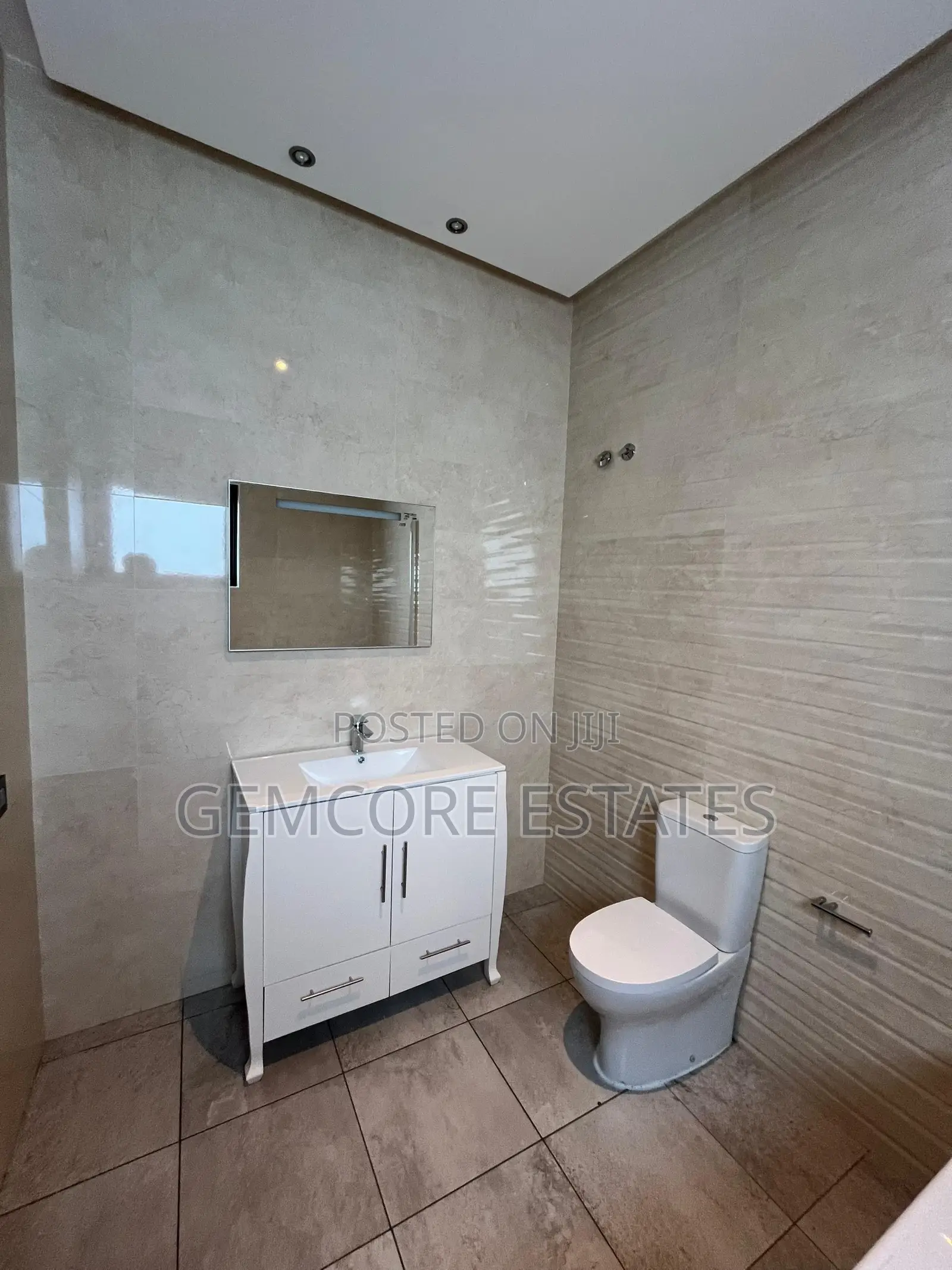 4bdrm House in East Legon for rent