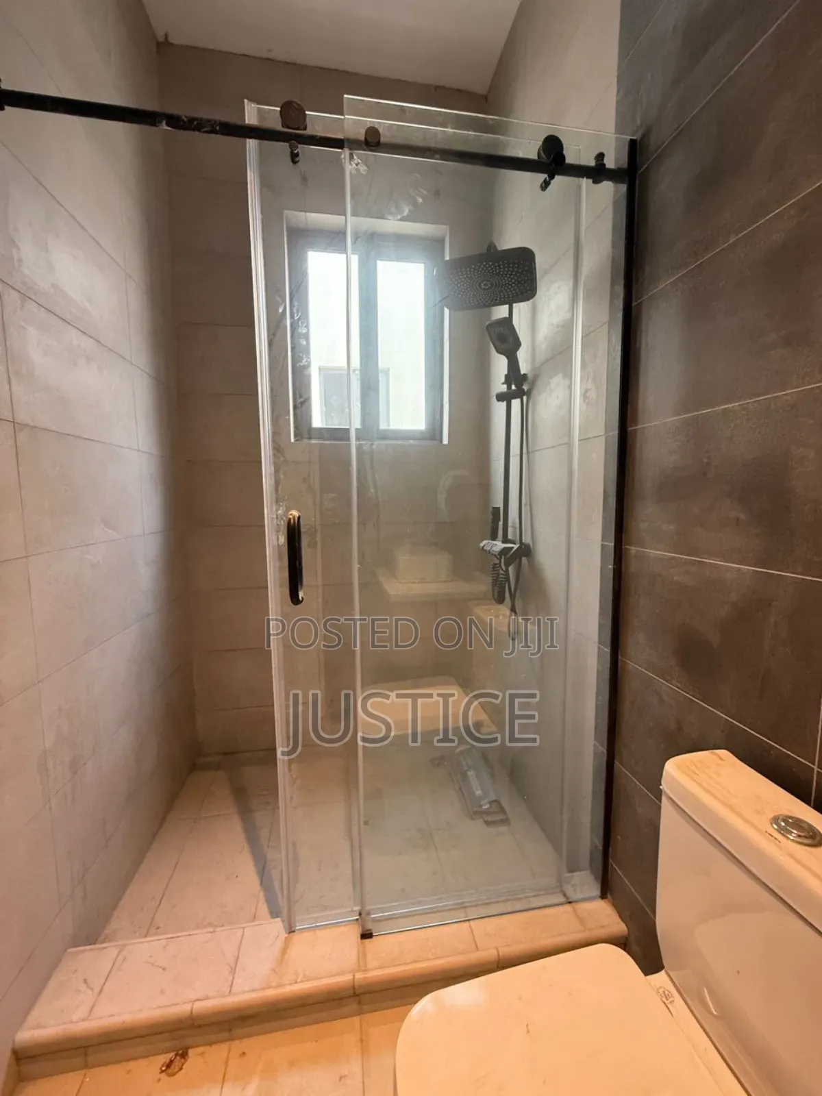 4bdrm House in Trasacco Estate, East Legon for sale