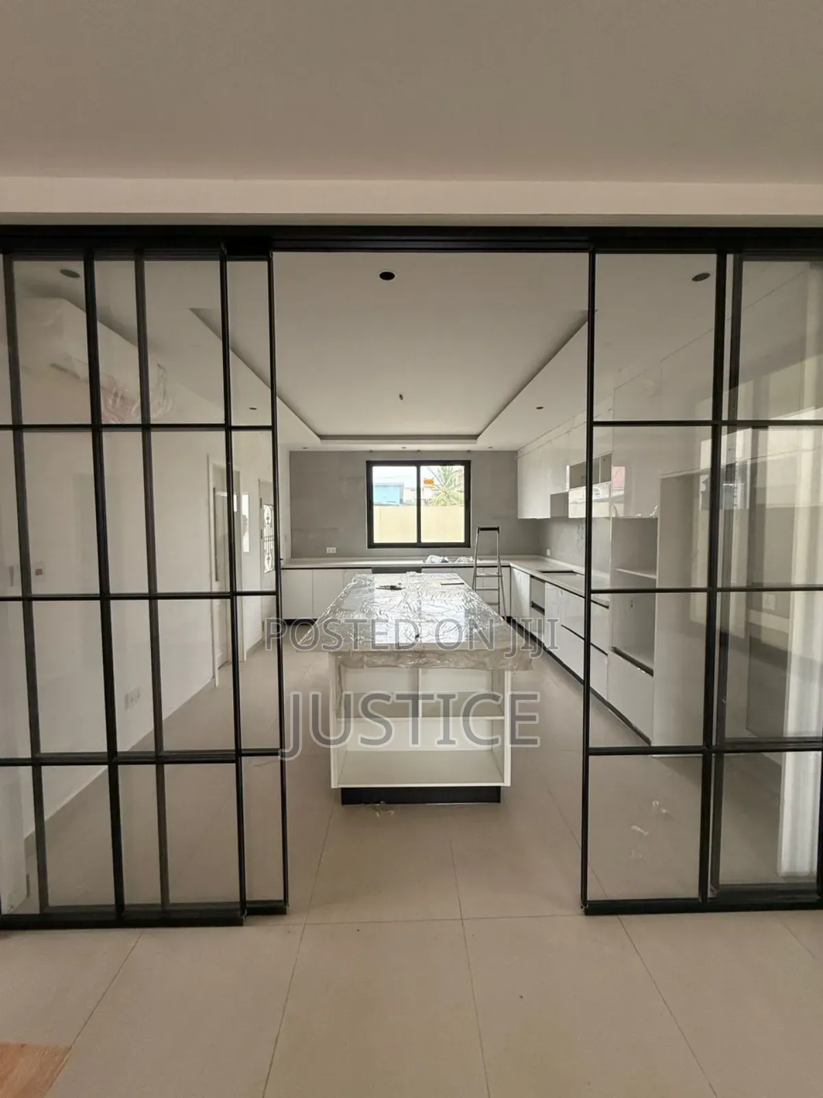 4bdrm House in Trasacco Estate, East Legon for sale