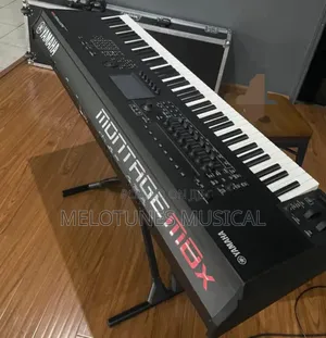 Yamaha Montage M8x 88-Key Synthesizer