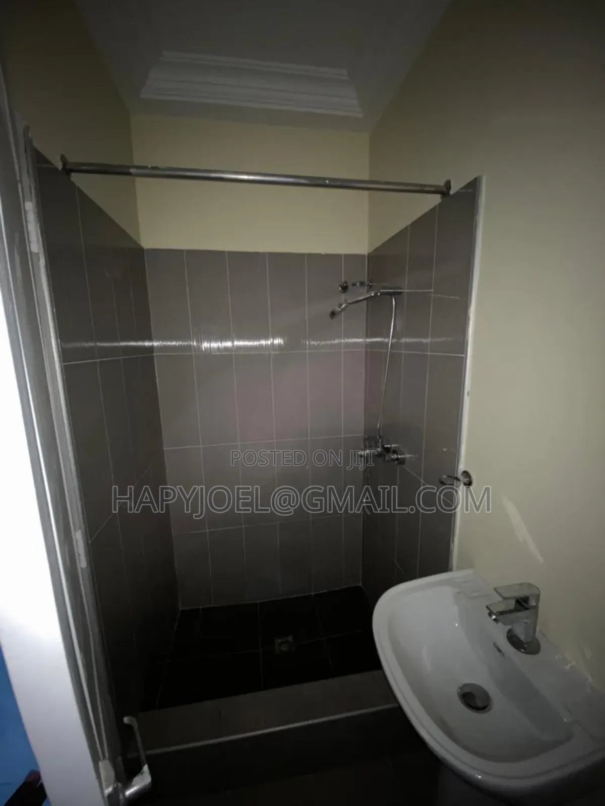 4bdrm House in Adjiriganor for rent