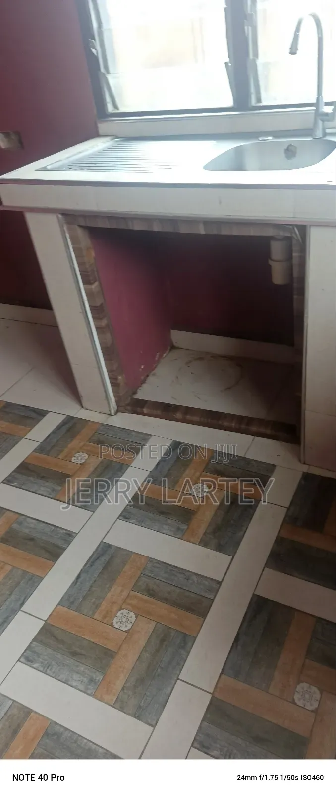 2bdrm Apartment in Dansoman Exhibition for rent