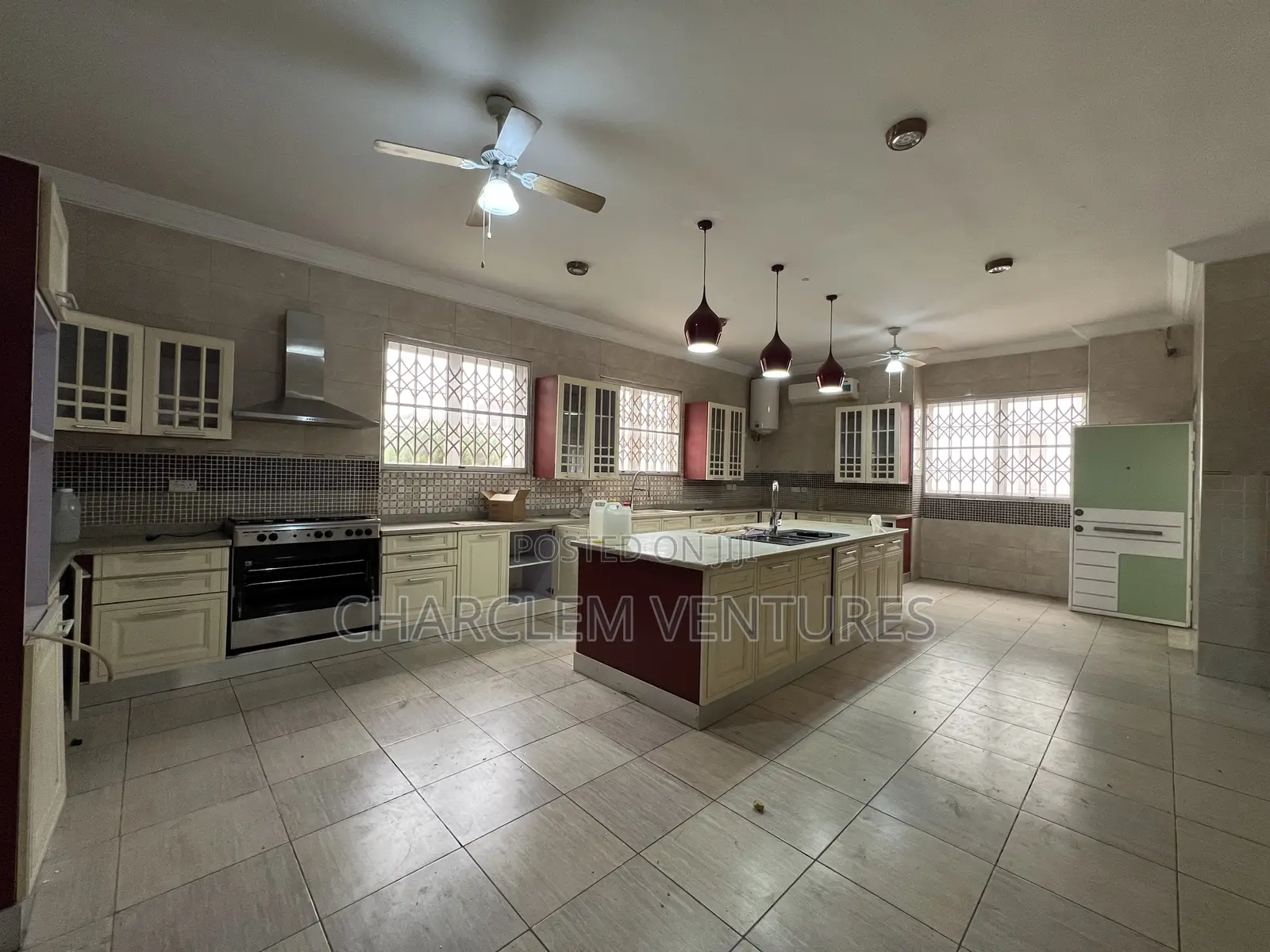 11bdrm Mansion in Charclem Ventures, East Legon for sale