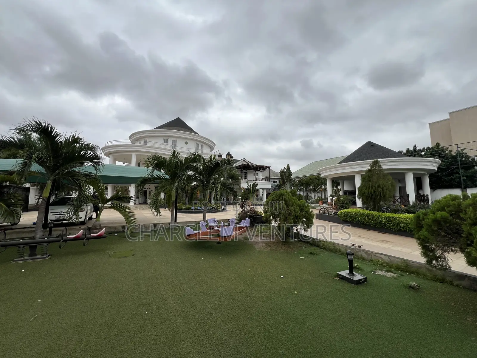 11bdrm Mansion in Charclem Ventures, East Legon for sale