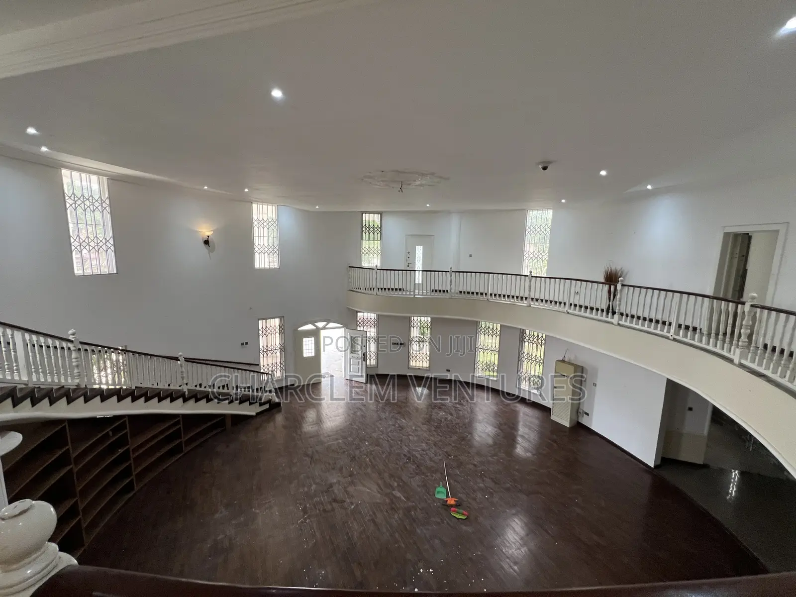 11bdrm Mansion in Charclem Ventures, East Legon for sale