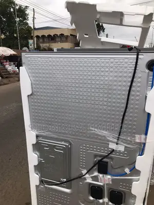 Ice Your Way With This Spacious Samsung Refrigerator