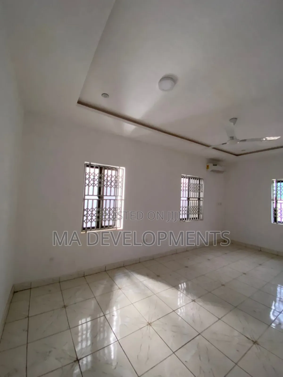 3bdrm House in Madev Realty, Ofankor for sale