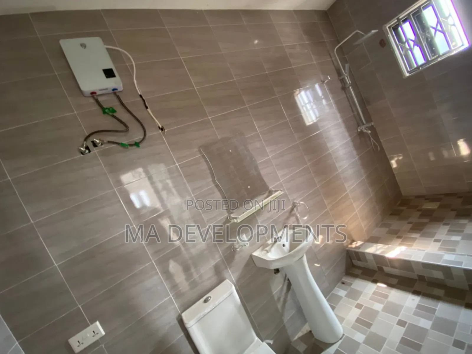 3bdrm House in Madev Realty, Ofankor for sale