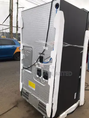 Outstanding Samsung 4-Door Bespoke Refrigerator Rf29bb89008m