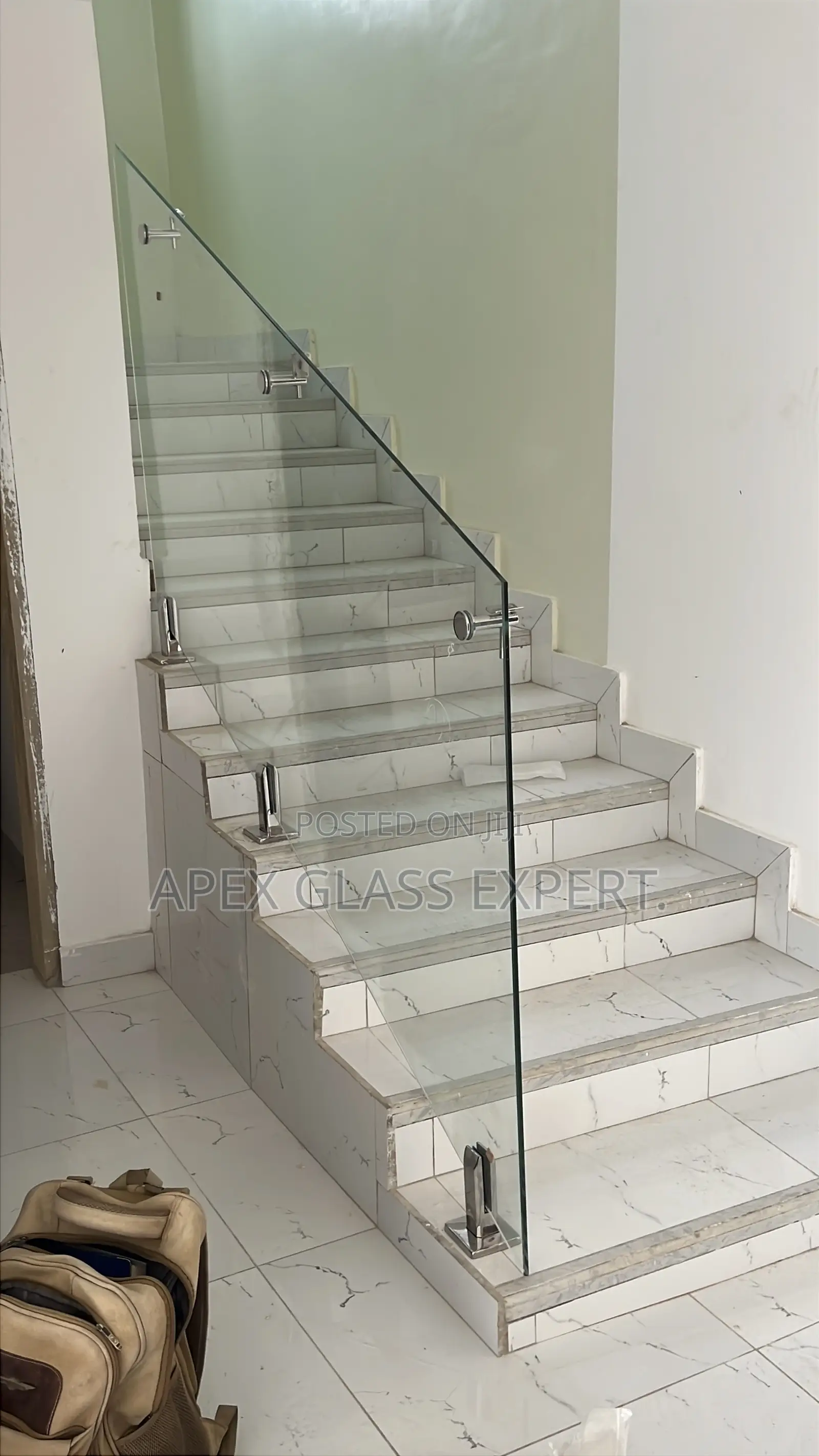 12mm Clear Tempered Glass Staircase Balustrade Spigot System