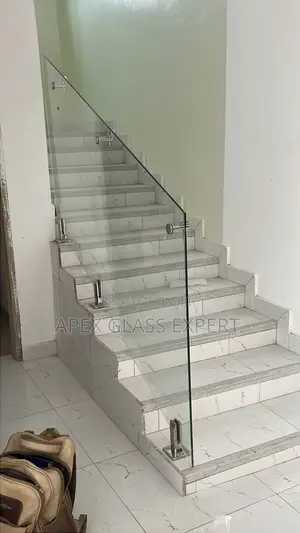 12mm Clear Tempered Glass Staircase Balustrade Spigot System