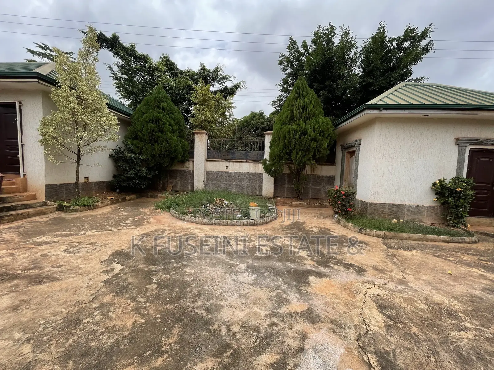 Furnished 6bdrm House in K Fuseini Estate, Kumasi Metropolitan for sale