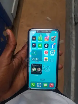 Apple iPhone XR 64 GB Black