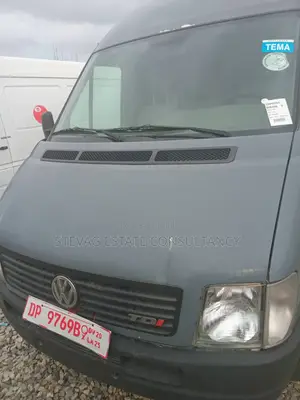 Volkswagen Transporter 2010 Grey