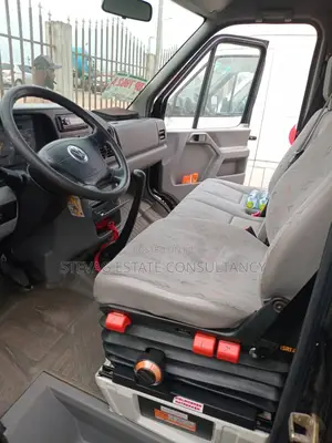Volkswagen Transporter 2010 Grey