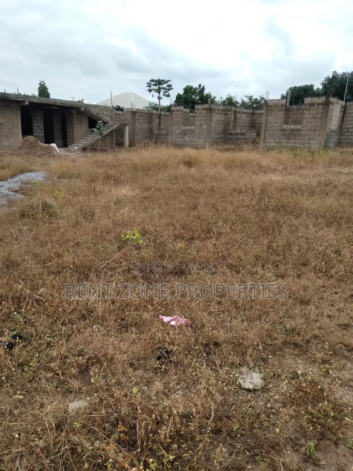 10bdrm Apartment in Rent Zone Properties, Amasaman for sale
