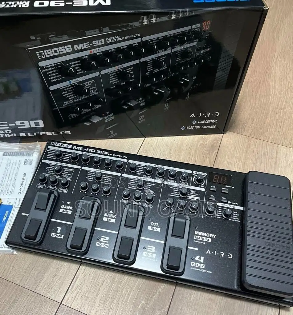 Boss Me-90 Guitar Multi-Effects Pedal