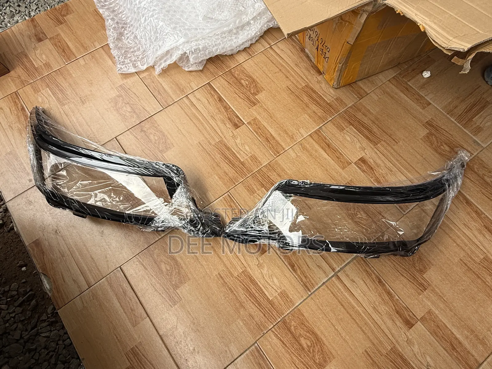 Range Rover Headlight Glass Cover