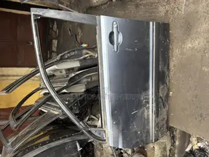 Toyota Highlander 2000,2002,2004,2006 Doors Available